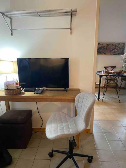 Duplex Arago Au Coeur De Sete, Comme Une Petite Maison Exterior foto