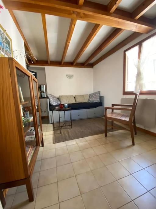 Duplex Arago Au Coeur De Sete, Comme Une Petite Maison Exterior foto